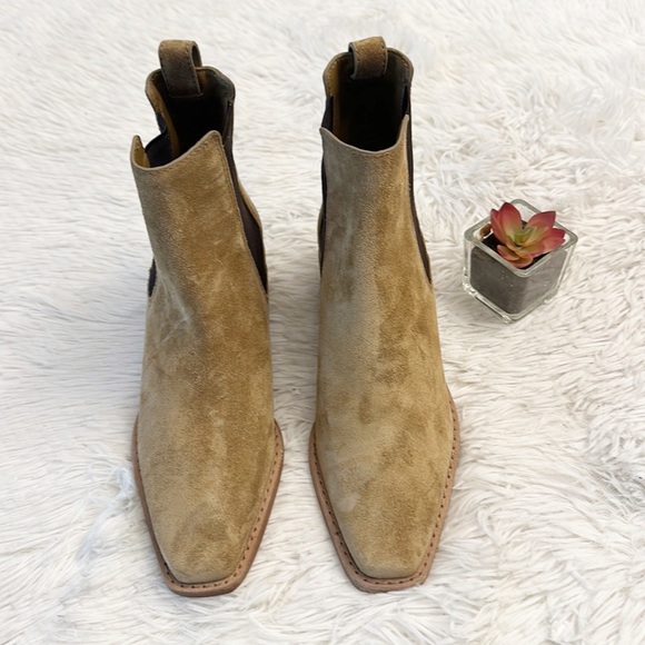 NEW $438 Tory Burch Chelsea Suede Pull on Ankle Heel Bootie women size 5 - Picture 7 of 10